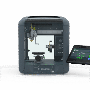 Máquina M20 Jewel de Gravotech en vista frontal, grabadora CNC compacta para joyería, distribuida por Mecatronisis en Colombia.