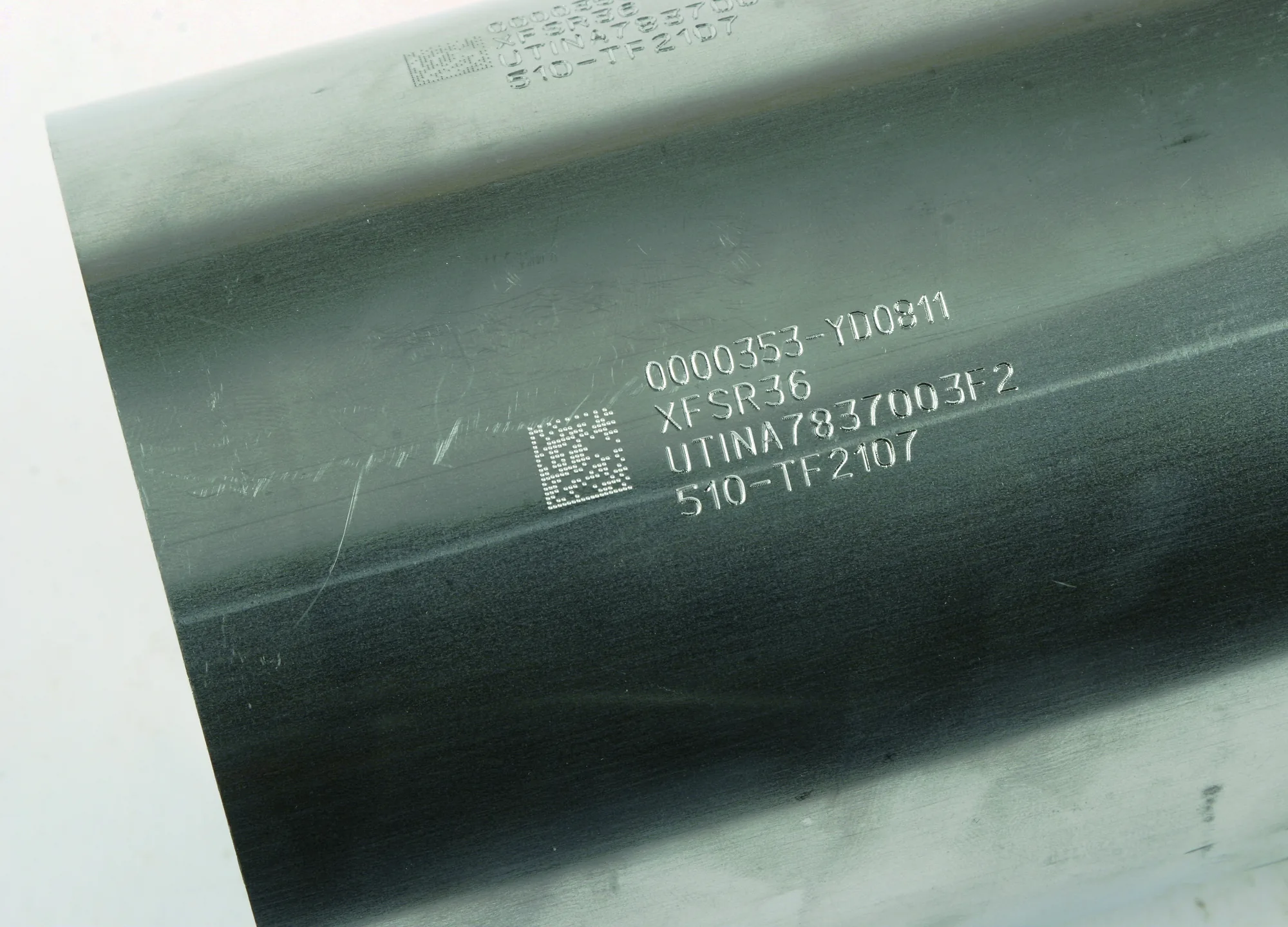 Placa de identificación con Datamatrix marcado a láser