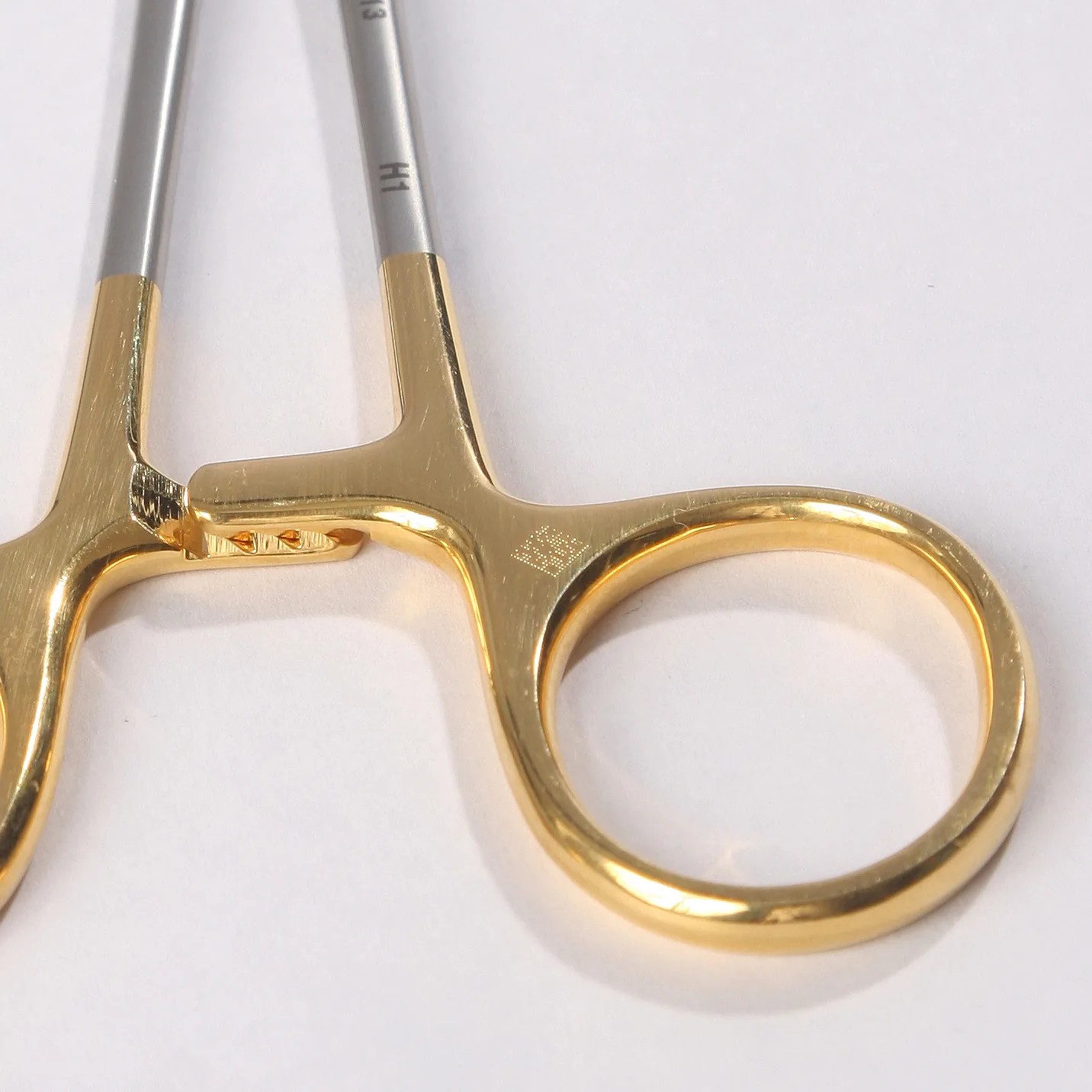 Datamatrix marcado en instrumental médico