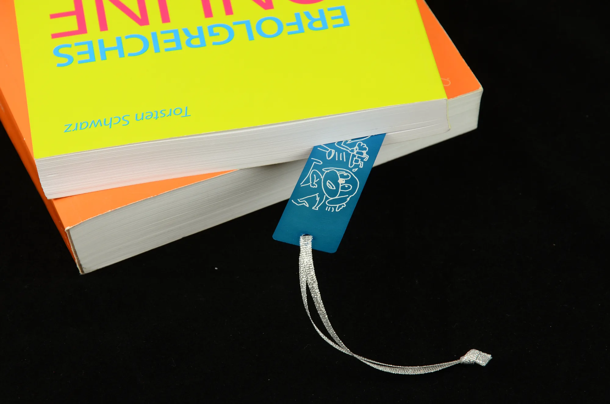 Marcapáginas de aluminio anodizado personalizado