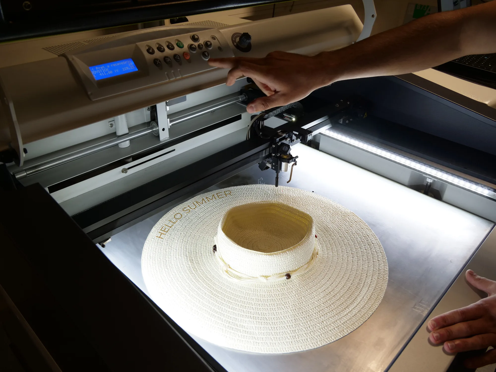 Marcado sobre textil con la LS900